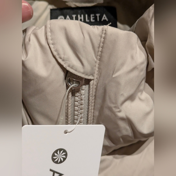 C4 Athleta Downtown Jacket - 800-Fill Down Puffer - Pearl- Size 2X NWT - Picture 5 of 16